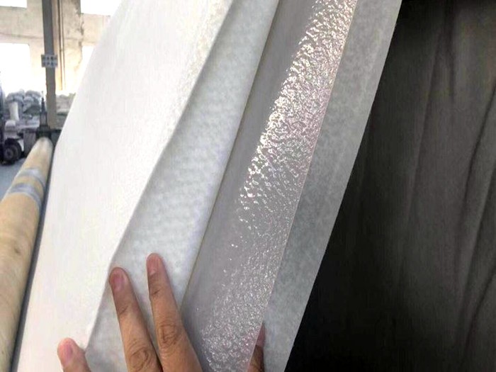 海淀復(fù)合土工膜（兩布一膜）