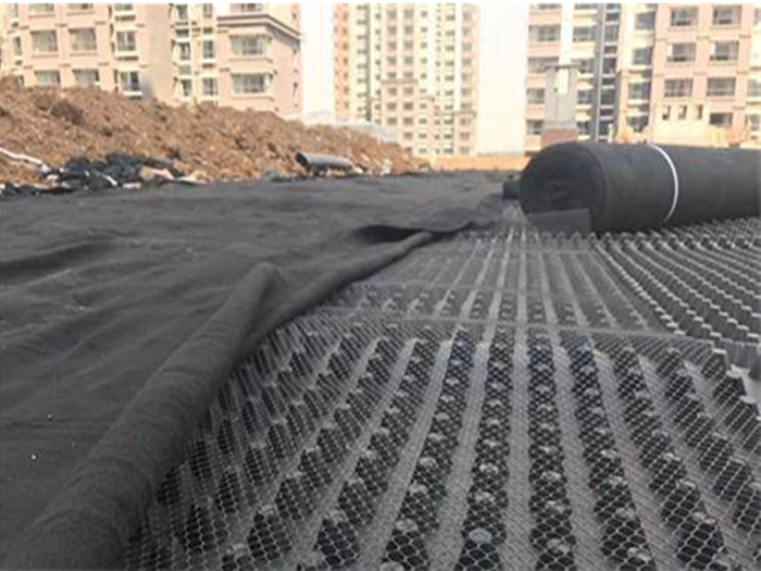 車庫頂板用排水板的作用